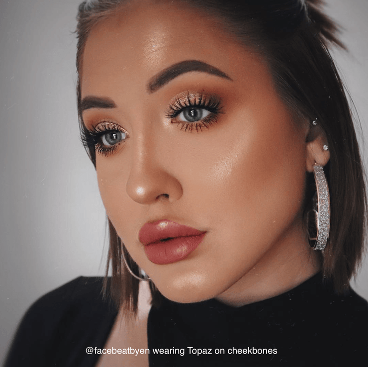 Liquid Beam Multipurpose Illuminator - Topaz - LARITZY Vegan and Cruelty Free Cosmetics